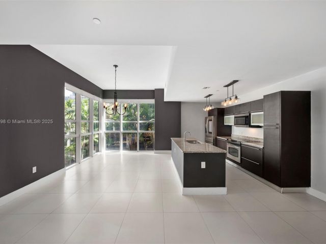 Продажа квартиры #200 - фото 6089175