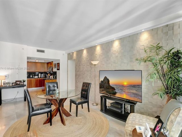 Продажа квартиры #1504 - фото 6089110