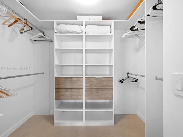 Продажа квартиры #2502 - фото 6180919