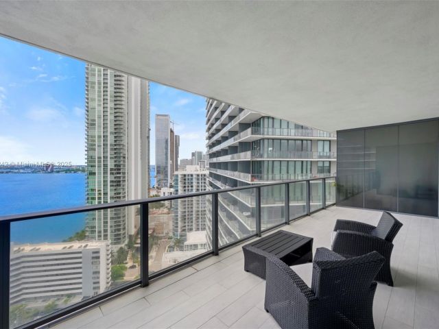 Продажа квартиры #2502 - фото 6180926