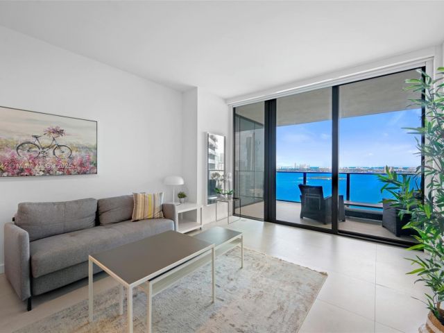 Продажа квартиры #2502 - фото 6180930