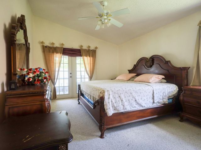 Продажа дома по адресу 1356 N Climbing Rose - фото 6390593