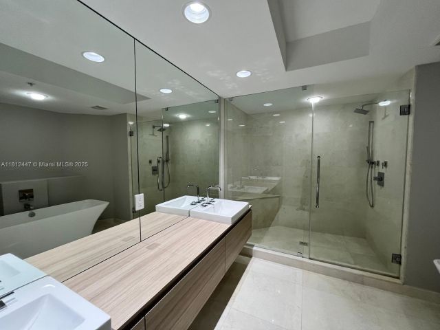 Продажа квартиры #2105 - фото 6094011