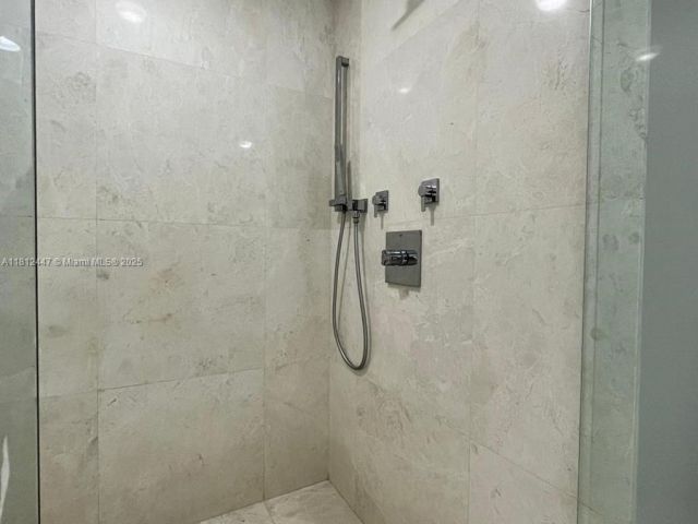 Продажа квартиры #2105 - фото 6094012