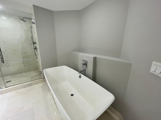 Продажа квартиры #2105 - фото 6094013