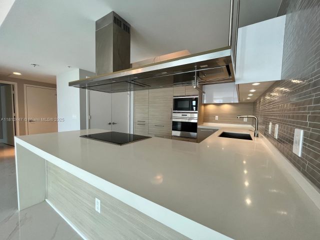 Продажа квартиры #2105 - фото 6094024