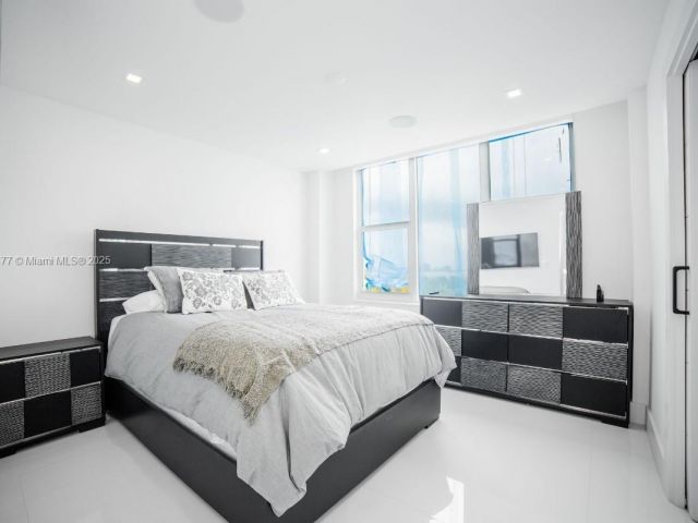 Продажа квартиры #14K - фото 6093560