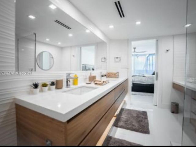 Продажа квартиры #14K - фото 6093564