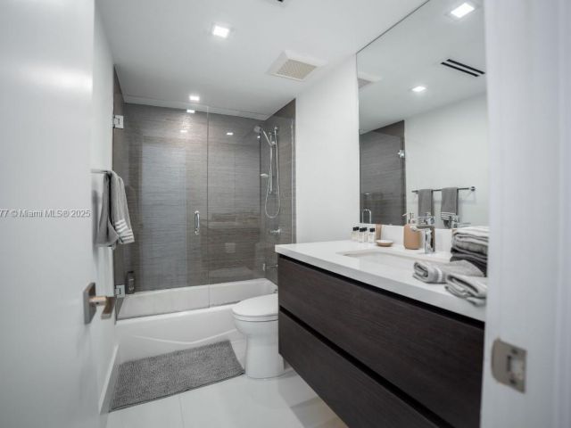 Продажа квартиры #14K - фото 6093571