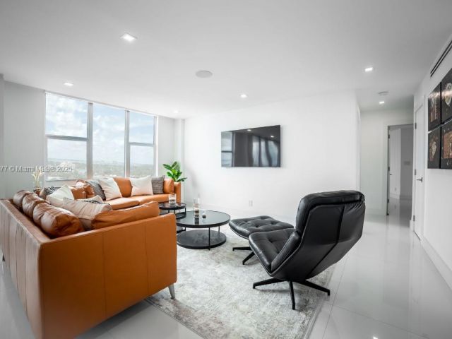 Продажа квартиры #14K - фото 6093579