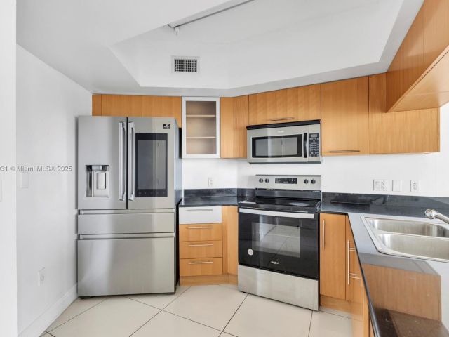 Продажа квартиры #4801 - фото 6092475