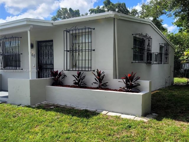 Продажа дома по адресу 1760 NW 127th St - фото 6092406