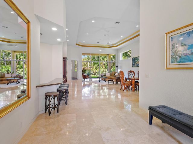 Дом в аренду по адресу 7713 Sandhill Court - фото 6116155