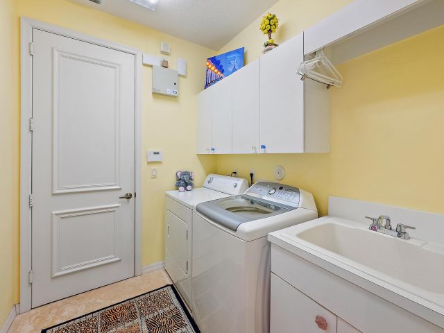 Дом в аренду по адресу 7713 Sandhill Court - фото 6116158