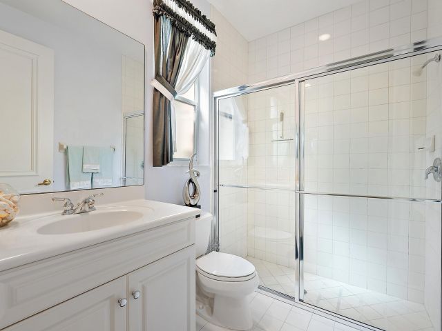 Дом в аренду по адресу 7713 Sandhill Court - фото 6116160