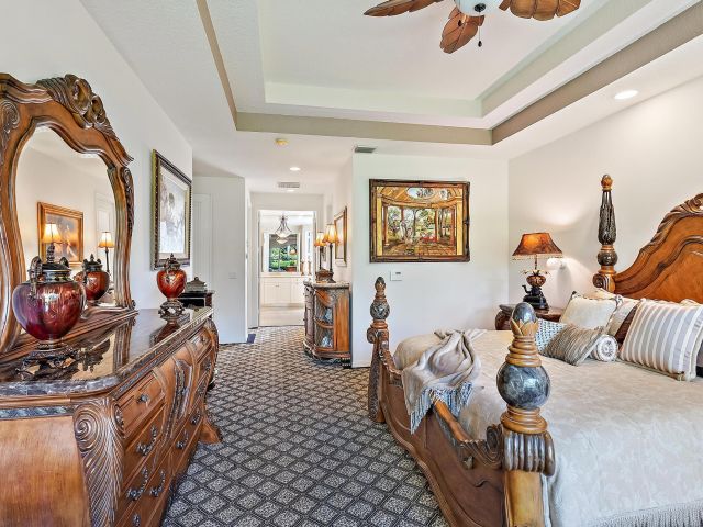 Дом в аренду по адресу 7713 Sandhill Court - фото 6116164