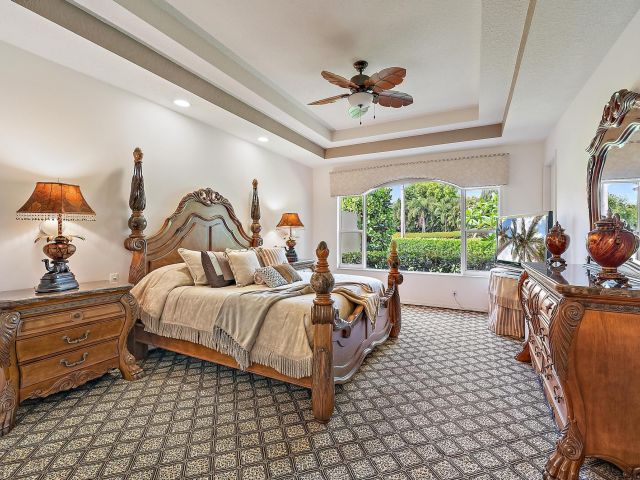 Дом в аренду по адресу 7713 Sandhill Court - фото 6116166