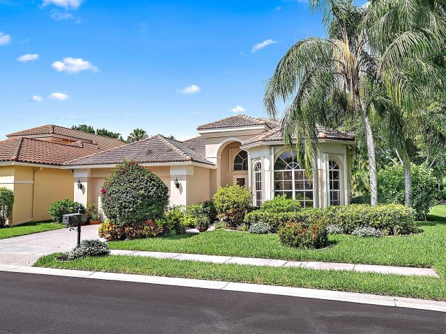 Дом в аренду по адресу 7713 Sandhill Court - фото 6116171