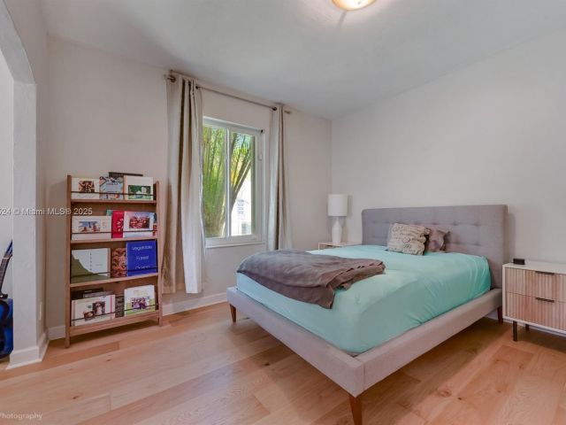 Продажа дома по адресу 1433 Santa Cruz Ave - фото 6134097