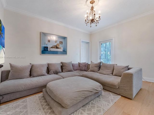 Продажа дома по адресу 1433 Santa Cruz Ave - фото 6134102