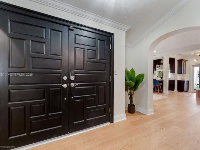 Продажа дома по адресу 1433 Santa Cruz Ave - фото 6134109