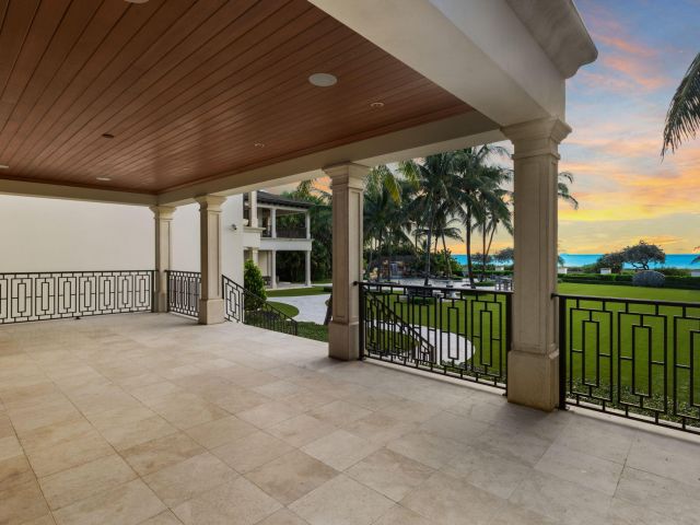 Продажа дома по адресу 526 N Ocean Boulevard - фото 6094534