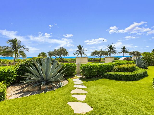 Продажа дома по адресу 526 N Ocean Boulevard - фото 6094540