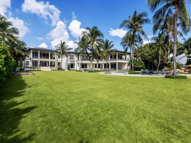 Продажа дома по адресу 526 N Ocean Boulevard - фото 6094541