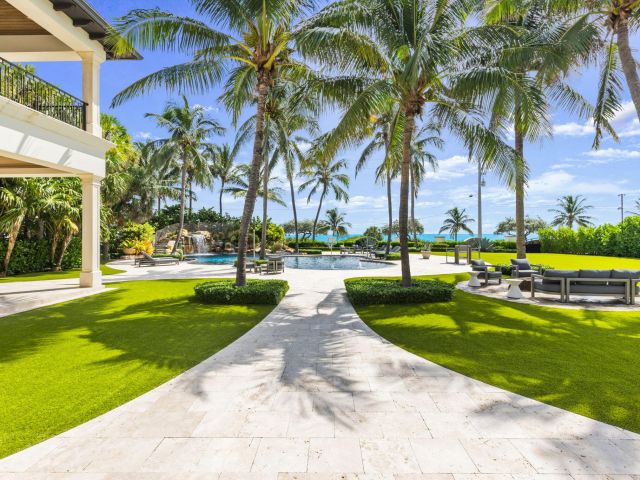 Продажа дома по адресу 526 N Ocean Boulevard - фото 6094551