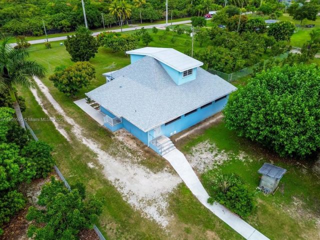 Продажа дома по адресу 27000 SW 187th Ave - фото 6164281