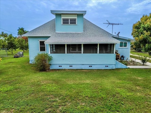 Продажа дома по адресу 27000 SW 187th Ave - фото 6164284