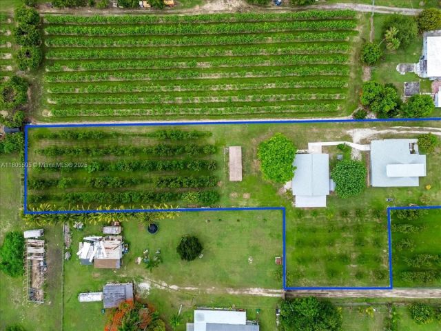 Продажа дома по адресу 27000 SW 187th Ave - фото 6164288