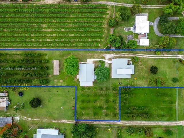 Продажа дома по адресу 27000 SW 187th Ave - фото 6164289