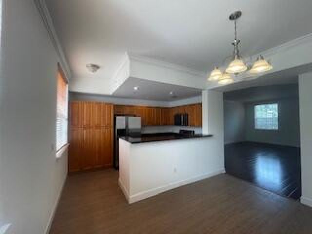 Дом в аренду по адресу 608 Fern Street - фото 6116363