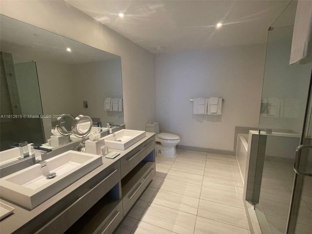 Продажа квартиры #R1705 - фото 6095412