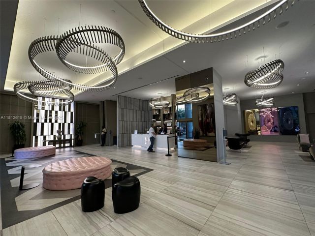 Продажа квартиры #R1705 - фото 6095419