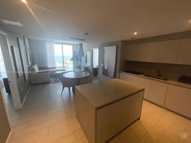 Продажа квартиры #R1705 - фото 6095416