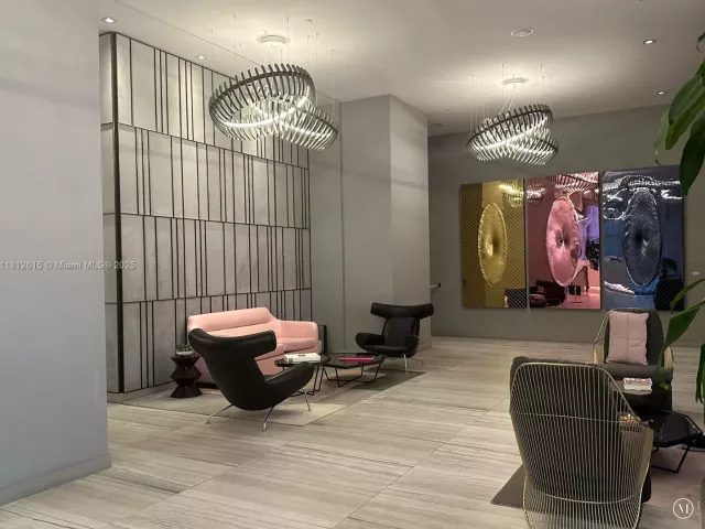 Продажа квартиры #R1705 - фото 6095418