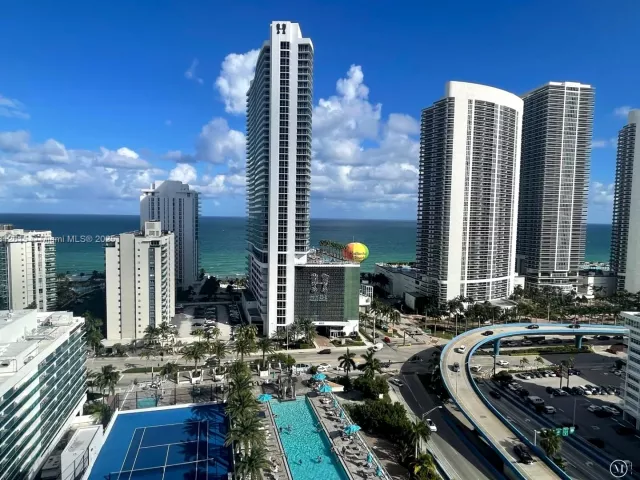 Продажа квартиры #R1705 - фото 6095420