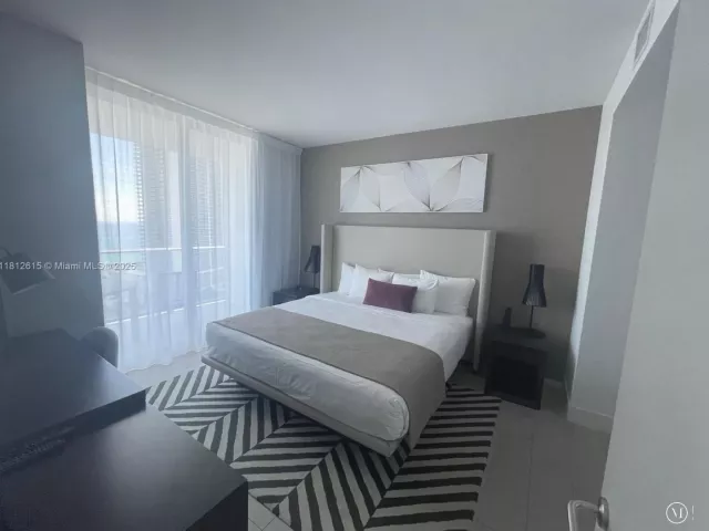 Продажа квартиры #R1705 - фото 6095414