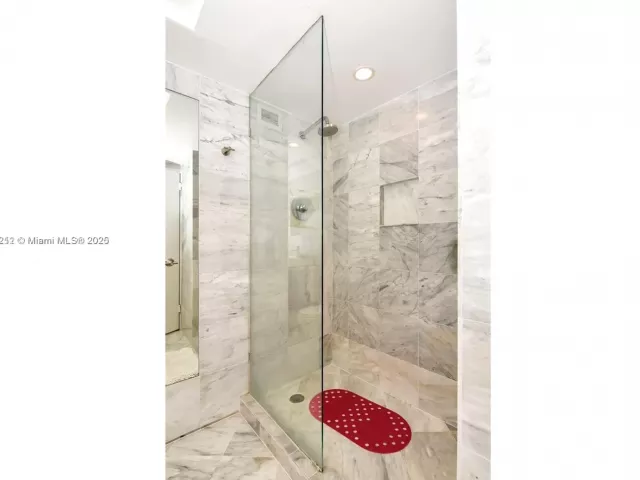 Квартира в аренду номер619 - фото 6108801