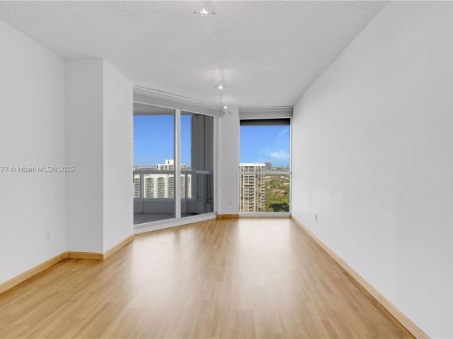 Продажа квартиры #2104 - фото 6094272