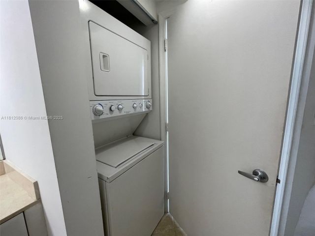 Продажа квартиры #5615 - фото 6095742