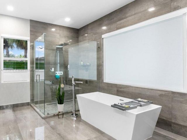 Продажа дома по адресу 11390 SW 30th St - фото 6100114