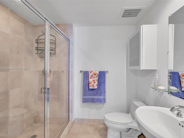 Продажа квартиры #3801 - фото 6095960