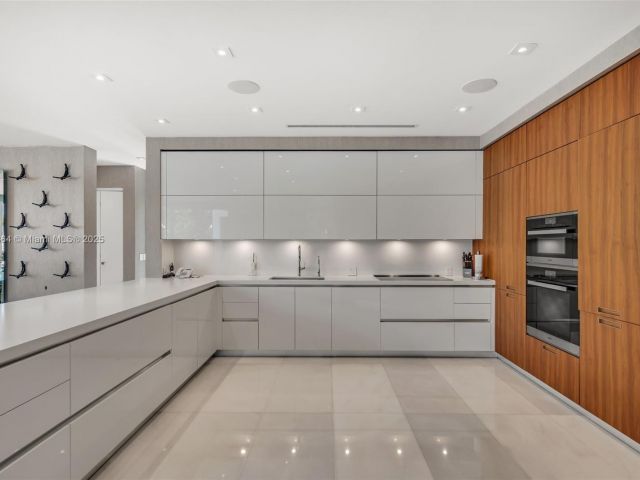 Продажа дома по адресу 420 Island Dr - фото 6112481