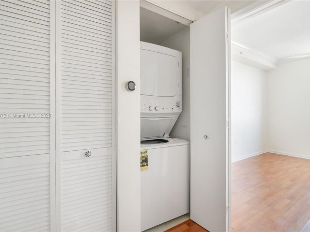 Продажа квартиры #1011 - фото 7430963