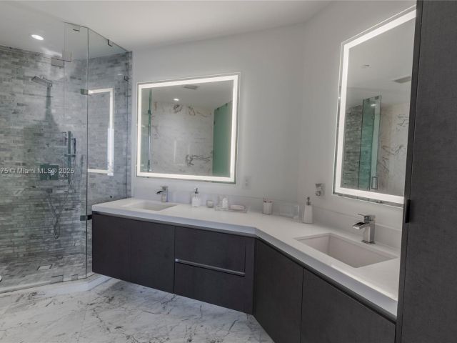 Продажа квартиры #4410 - фото 6095545