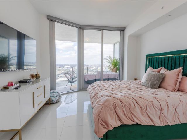 Продажа квартиры #4410 - фото 6095547