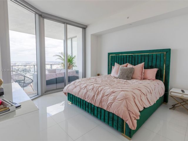 Продажа квартиры #4410 - фото 6095548